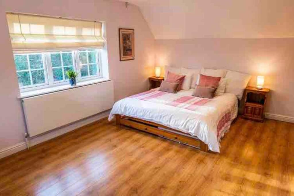 Langford Farmhouse - New Forest National Park Luxury 4Bd, Hot Tub, Cinema, 10 Acres Bartley Zewnętrze zdjęcie